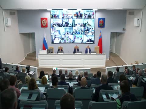 В этом году более десяти тысяч кузбассовцев получат благотворительные овощные наборы.