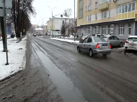 В условиях неустойчивой погоды необходим непрерывный контроль за состоянием дорог.